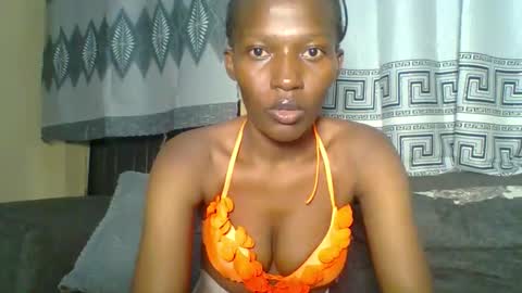 Snapshot of prettie_petitee chatting on 02/04/26, 10:54 prettie_petitee online show from 02/04/26, 10:54