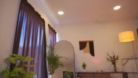 Snapshot of pretties_nay chatting on 03/02/25, 05:36 Nayrobi online show from 03/02/25, 05:36