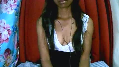 prettiethalia online show from 11/19/25, 07:36