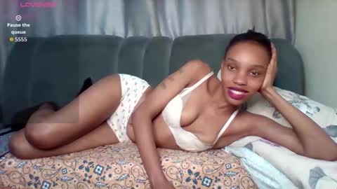 Snapshot of pretty253 chatting on 01/15/26, 08:52 pretty253 online show from 01/15/26, 08:52