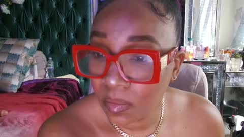 Yasmine pretty online show from 06/23/26, 07:12