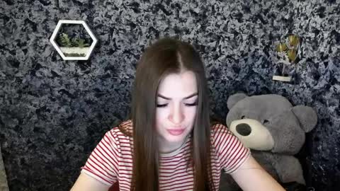 Snapshot of pretty_angell_ chatting on 04/10/26, 06:40 anna online show from 04/10/26, 06:40