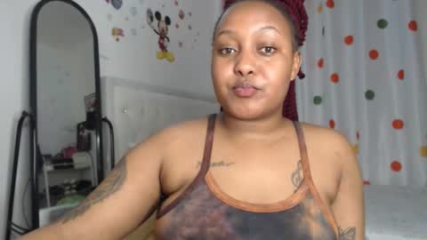 Snapshot of pretty_annah chatting on 09/08/25, 06:29 Annah online show from 09/08/25, 06:29
