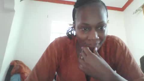 Snapshot of pretty_beib chatting on 03/12/25, 05:57 Karol online show from 03/12/25, 05:57
