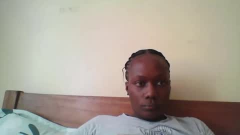 Snapshot of pretty_beib chatting on 11/15/25, 07:16 Karol online show from 11/15/25, 07:16