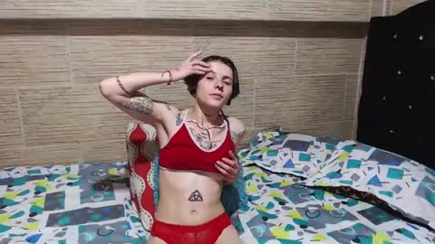 pretty_cristal22 online show from 01/18/25, 02:03