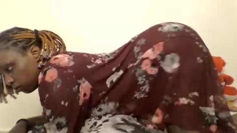 pretty_curvy99 online show from 06/22/26, 01:08