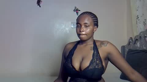 pretty_daina3 online show from 04/05/26, 08:17