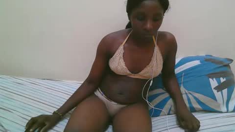 pretty online show from 02/01/26, 07:23