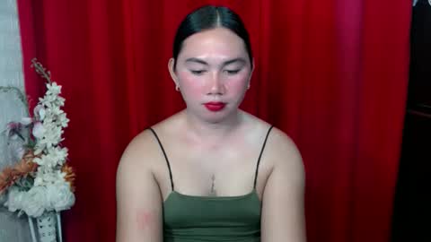 Snapshot of pretty_elennah21 chatting on 04/06/26, 02:09 elennah online show from 04/06/26, 02:09