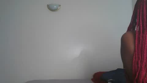 Snapshot of pretty_empress chatting on 07/12/26, 08:27 pretty_empress online show from 07/12/26, 08:27