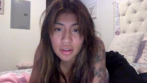 pretty_girl828687 online show from 04/14/26, 05:24