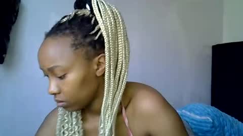pretty jazminee online show from 06/15/26, 07:21