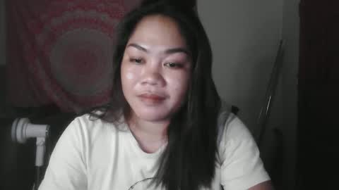 Snapshot of pretty_jewel05 chatting on 02/16/25, 04:21 pretty_jewel05 online show from 02/16/25, 04:21