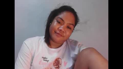 Snapshot of pretty_jewel05 chatting on 09/11/25, 11:21 pretty_jewel05 online show from 09/11/25, 11:21