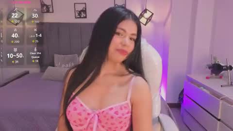 pretty online show from 07/05/26, 03:02