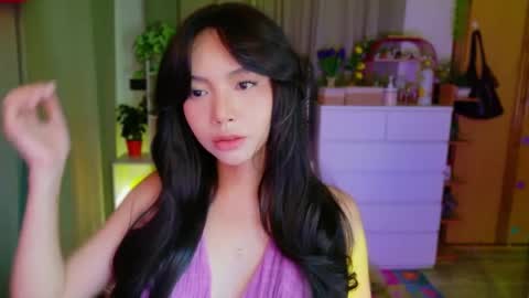 Snapshot of pretty_kimxxx chatting on 07/08/26, 03:44 Kim online show from 07/08/26, 03:44