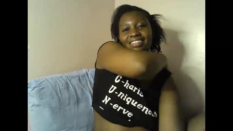 pretty_kylah online show from 11/22/25, 03:00