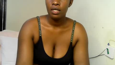 Snapshot of pretty_kylah chatting on 06/28/26, 09:37 pretty_kylah online show from 06/28/26, 09:37
