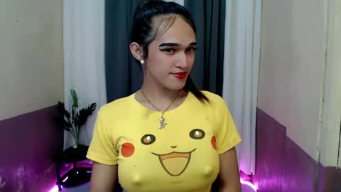 Snapshot of pretty_lady_kitty chatting on 04/06/26, 12:28 pretty_lady_kitty online show from 04/06/26, 12:28