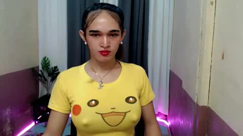 Snapshot of pretty_lady_kitty chatting on 04/19/26, 05:45 pretty_lady_kitty online show from 04/19/26, 05:45