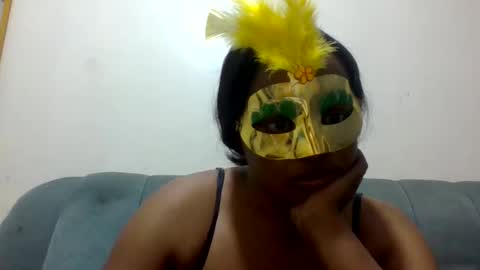 pretty_lavina online show from 11/06/25, 12:33