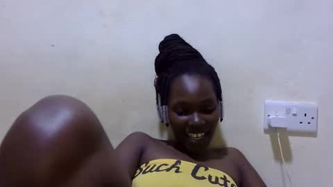 pretty_leila1 online show from 05/02/26, 01:05