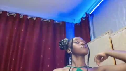 Snapshot of pretty_lioness_ chatting on 03/11/26, 03:29 Pretty online show from 03/11/26, 03:29