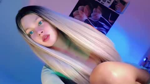 Flor online show from 10/19/25, 09:37