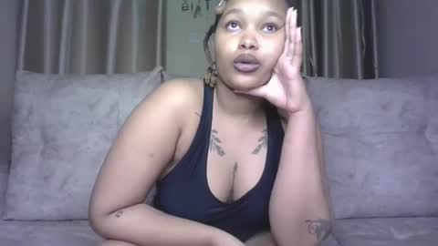 Snapshot of pretty_little_baibe chatting on 01/14/26, 11:42 Tracy online show from 01/14/26, 11:42