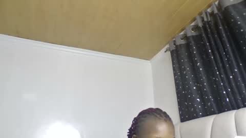 Snapshot of pretty_luv1 chatting on 03/26/26, 09:26 pretty luv1 online show from 03/26/26, 09:26