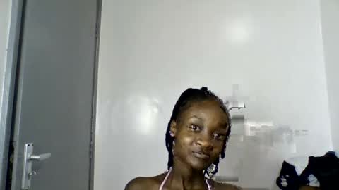 pretty luv1 online show from 06/12/26, 11:42
