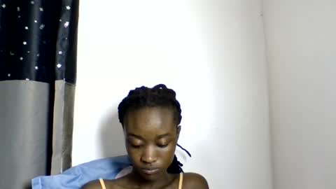 pretty luv1 online show from 06/19/26, 12:09