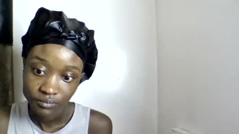 pretty luv1 online show from 07/23/26, 12:14