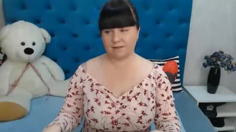 pretty_malika online show from 01/28/25, 01:27