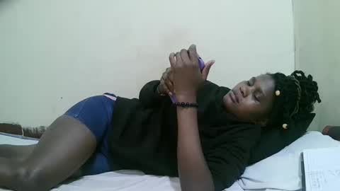 Snapshot of pretty_mellan chatting on 01/30/25, 05:28 pretty_mellan online show from 01/30/25, 05:28