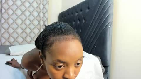 pretty_peshy online show from 04/29/26, 06:58