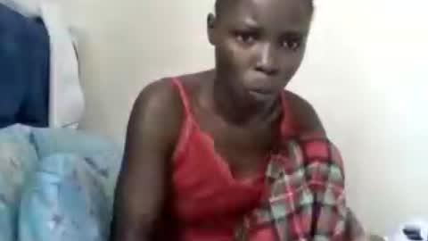 pretty_petite_ebony online show from 06/24/26, 12:15