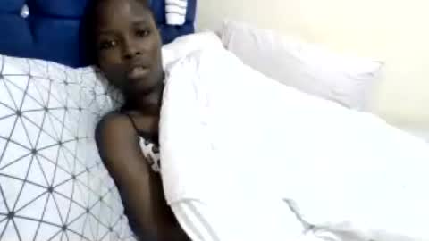 pretty_petite_ebony online show from 06/27/26, 12:22