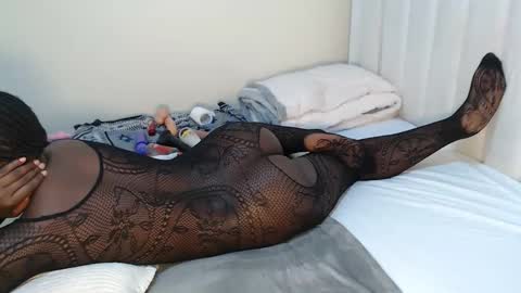 Essy online show from 11/09/25, 05:55