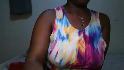 pretty_shila online show from 10/17/25, 02:26