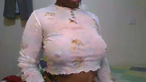 pretty_shila online show from 10/26/25, 01:50