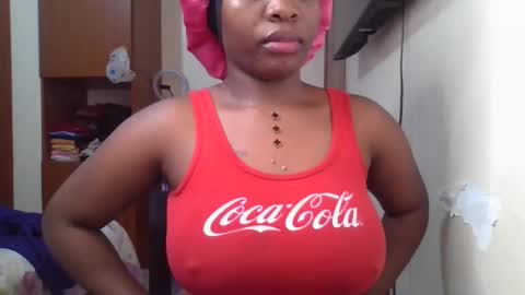 pretty_shila online show from 04/29/26, 09:43