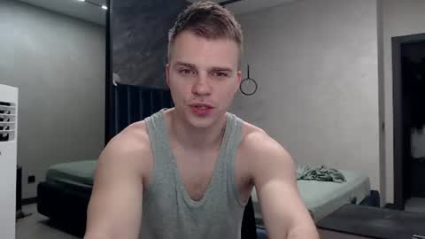 Snapshot of pretty_sweety chatting on 07/12/26, 08:00 Justin online show from 07/12/26, 08:00