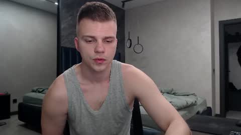 Snapshot of pretty_sweety chatting on 07/22/26, 04:43 Justin online show from 07/22/26, 04:43
