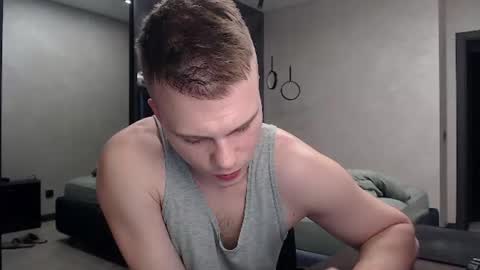 Snapshot of pretty_sweety chatting on 07/28/26, 07:39 Justin online show from 07/28/26, 07:39