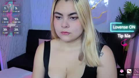 Snapshot of pretty_tay chatting on 05/21/26, 11:39 pretty_tay online show from 05/21/26, 11:39