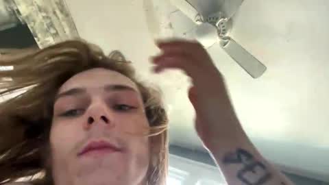 Snapshot of pretty_tootsie chatting on 03/24/26, 04:45 pretty_tootsie online show from 03/24/26, 04:45