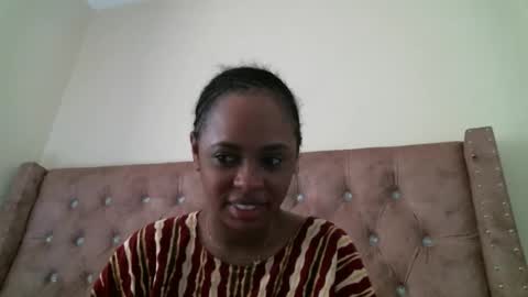 Snapshot of pretty_zii chatting on 01/11/26, 07:02 zii online show from 01/11/26, 07:02