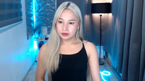 Snapshot of prettyallison_29 chatting on 02/08/25, 11:13 prettyallison_29 online show from 02/08/25, 11:13